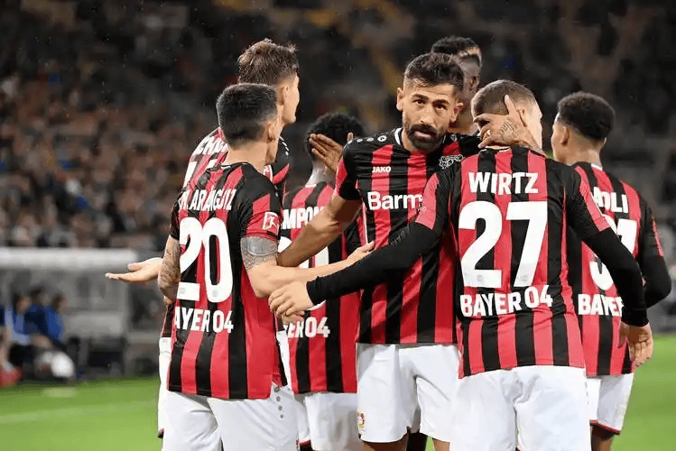 德甲激战：斯图加特主场誓夺三分，法兰克福客场力拼欧战